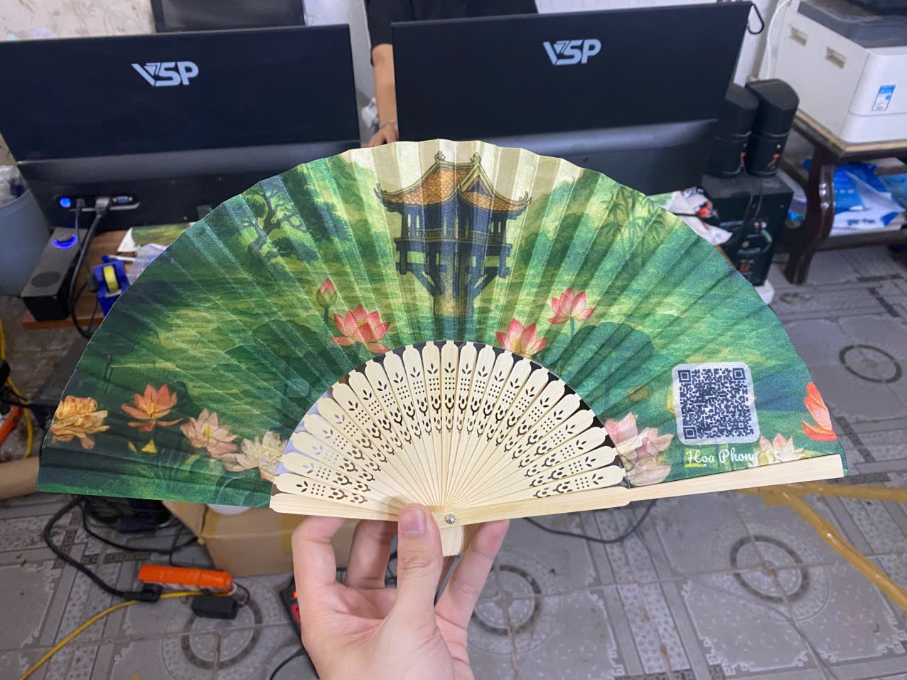 Quạt Tre - Chùa Một Cột